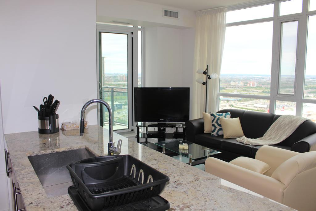 Elite Suites Місісаґа Екстер'єр фото
